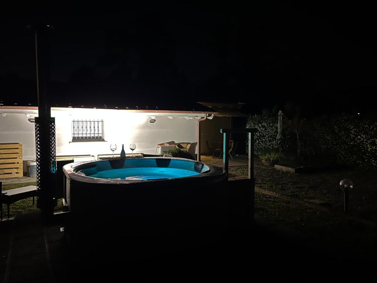 La Camelia Villa Massa e Cozzile Exterior photo